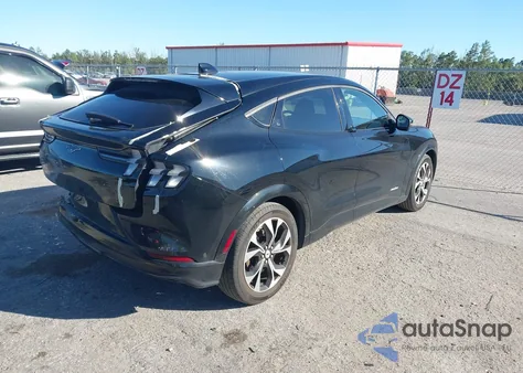 2022 Ford Mustang Mach-E Premium from USA, damaged, VIN 3FMTK3RM6NMA37701